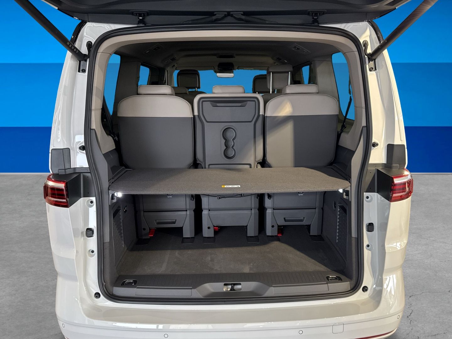 Fahrzeugabbildung Volkswagen T7 Multivan Edition 2,0 l TDI 110 kW DSG LÜ