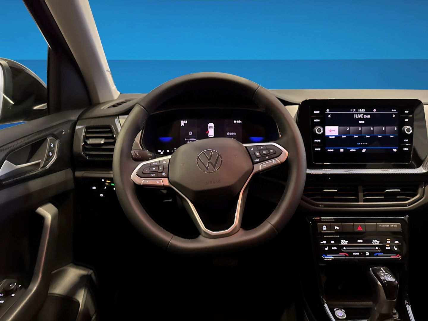 Fahrzeugabbildung Volkswagen T-Cross 1.0 TSI Life DSG AHK Climatronic