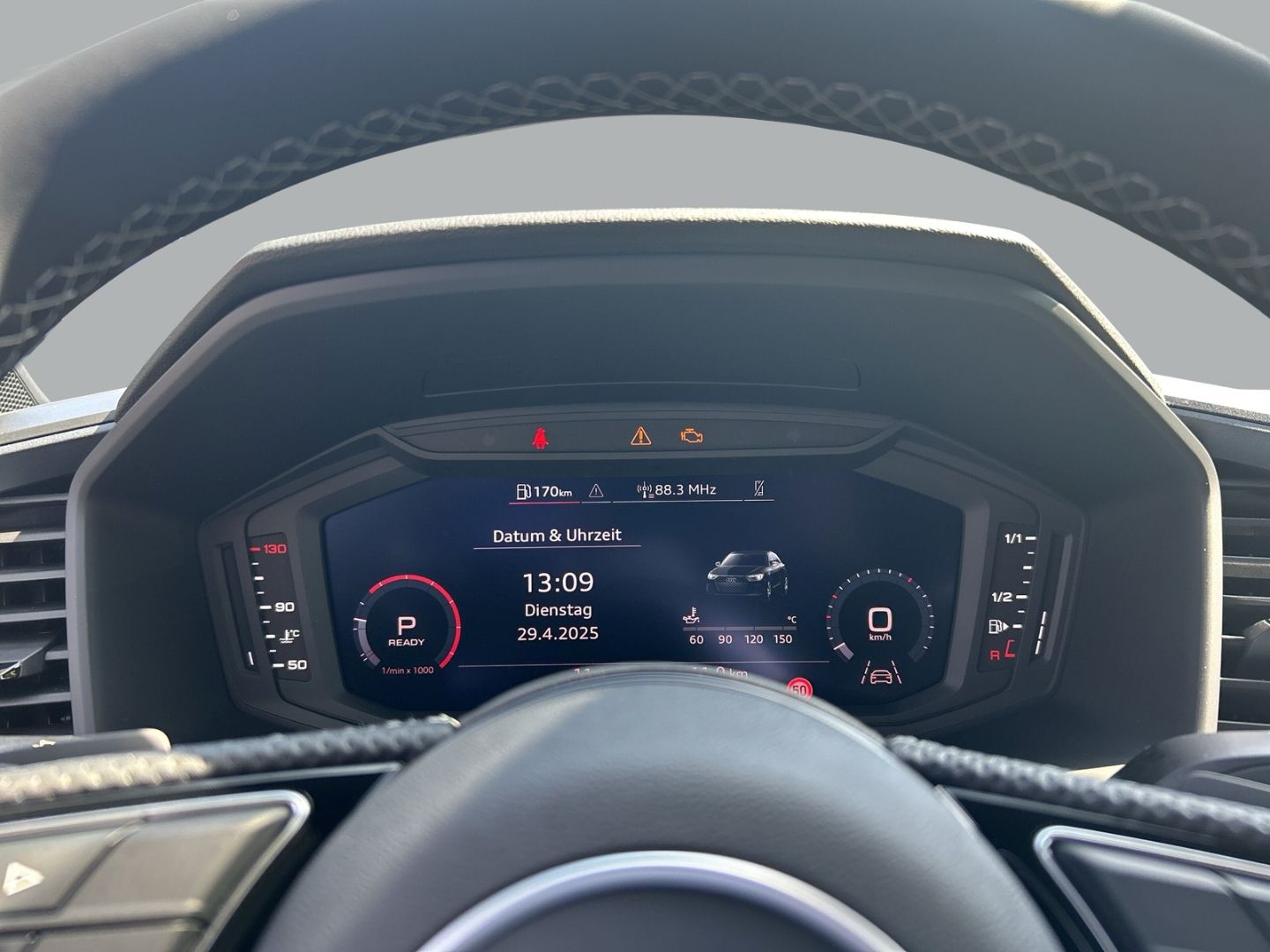 Fahrzeugabbildung Audi A1 ADVANCED 25 TFSI LED,SHZ,PDC,SLINE,CARPLAY