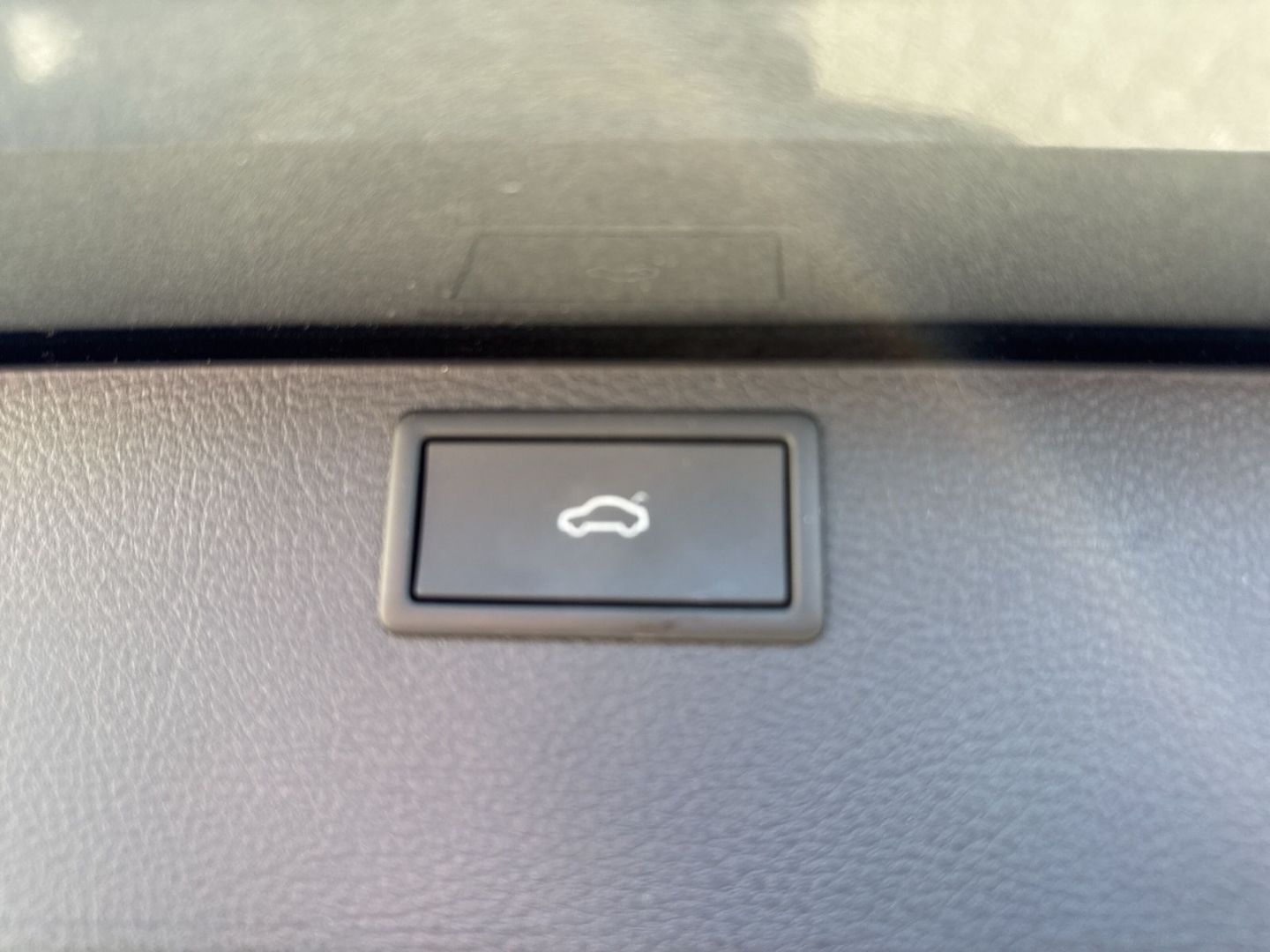 Fahrzeugabbildung Volkswagen Transporter Multivan T6.1 Generation SIX