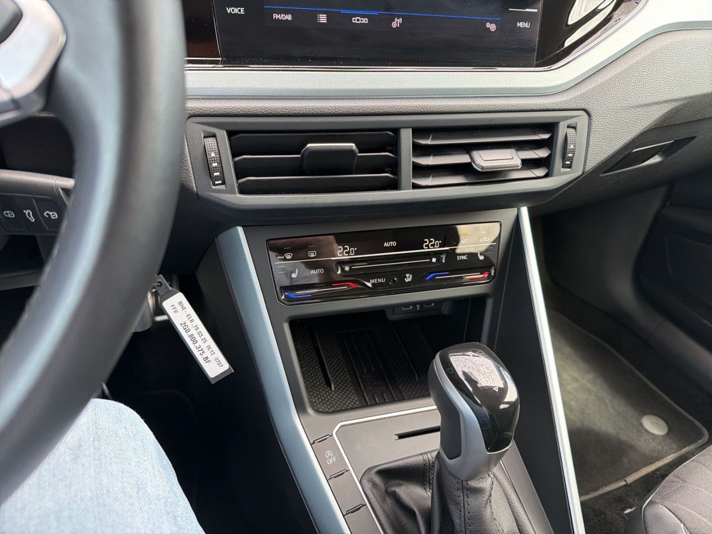 Fahrzeugabbildung Volkswagen Polo 1.0 TSI Goal Rear View AHK LED Navi Clima - mit KI generiert/bearbeitet