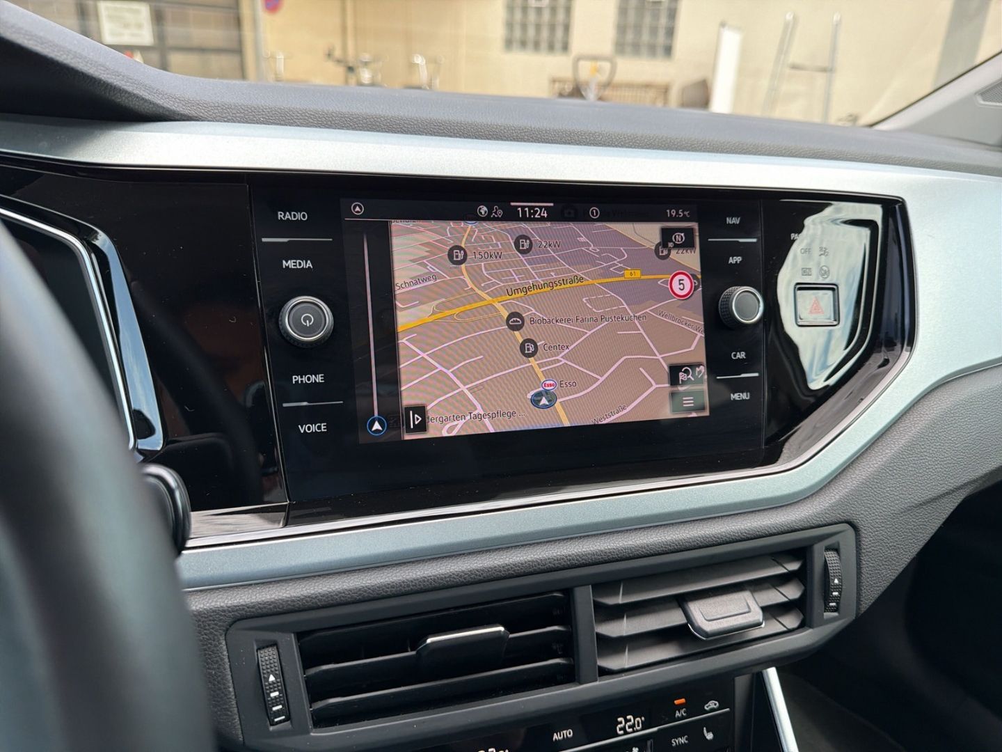 Fahrzeugabbildung Volkswagen Polo 1.0 TSI Goal Rear View AHK LED Navi Clima - mit KI generiert/bearbeitet