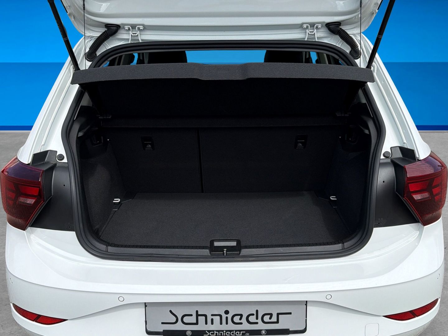 Fahrzeugabbildung Volkswagen Polo 1.0 TSI Goal Rear View AHK LED Navi Clima - mit KI generiert/bearbeitet