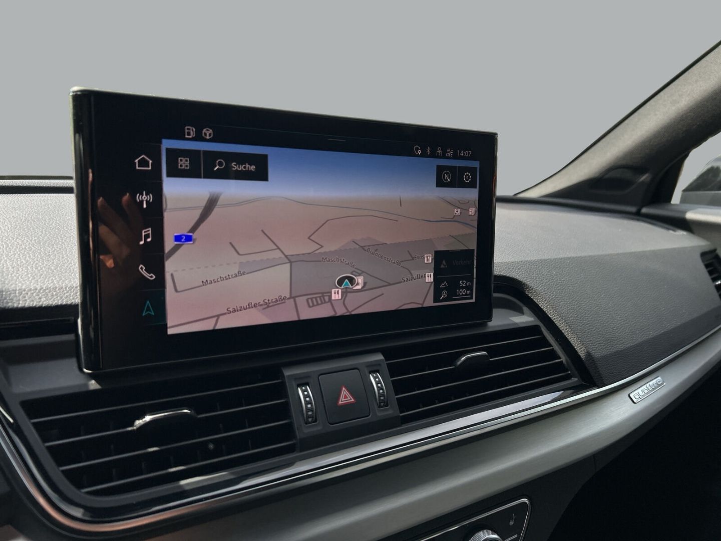 Fahrzeugabbildung Audi Q5 Sportback 40 TDI quattro S tronic S Line - mit KI generiert/bearbeitet