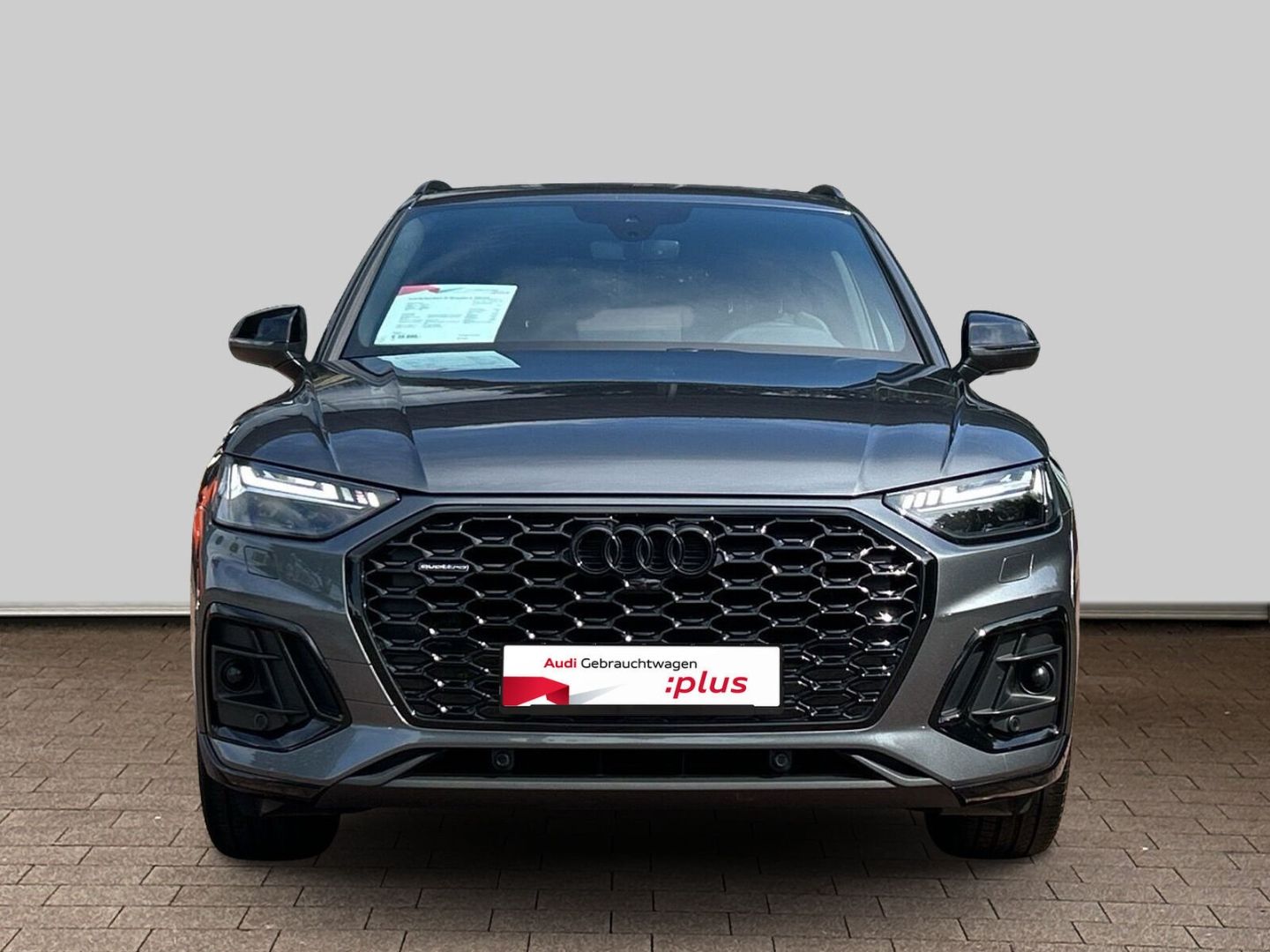 Fahrzeugabbildung Audi Q5 Sportback 40 TDI quattro S tronic S Line - mit KI generiert/bearbeitet