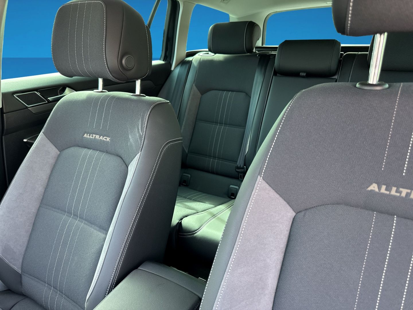 Fahrzeugabbildung Volkswagen Passat Variant Alltrack 4Motion 2.0 TDI