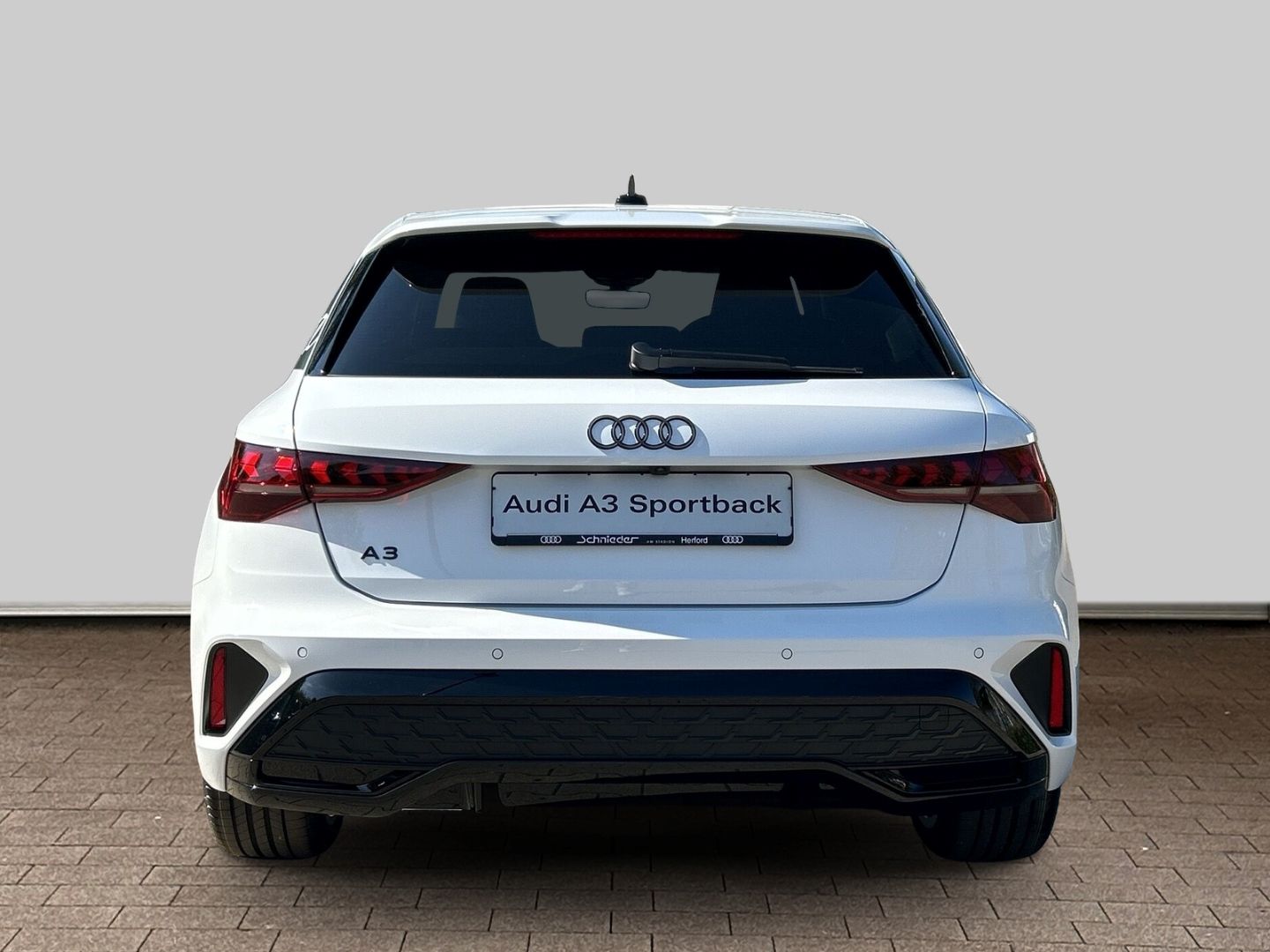 Fahrzeugabbildung Audi A3 SPORTB 40TFSIe LED+PARK+LENK+LEDER+NAVI+SLINE