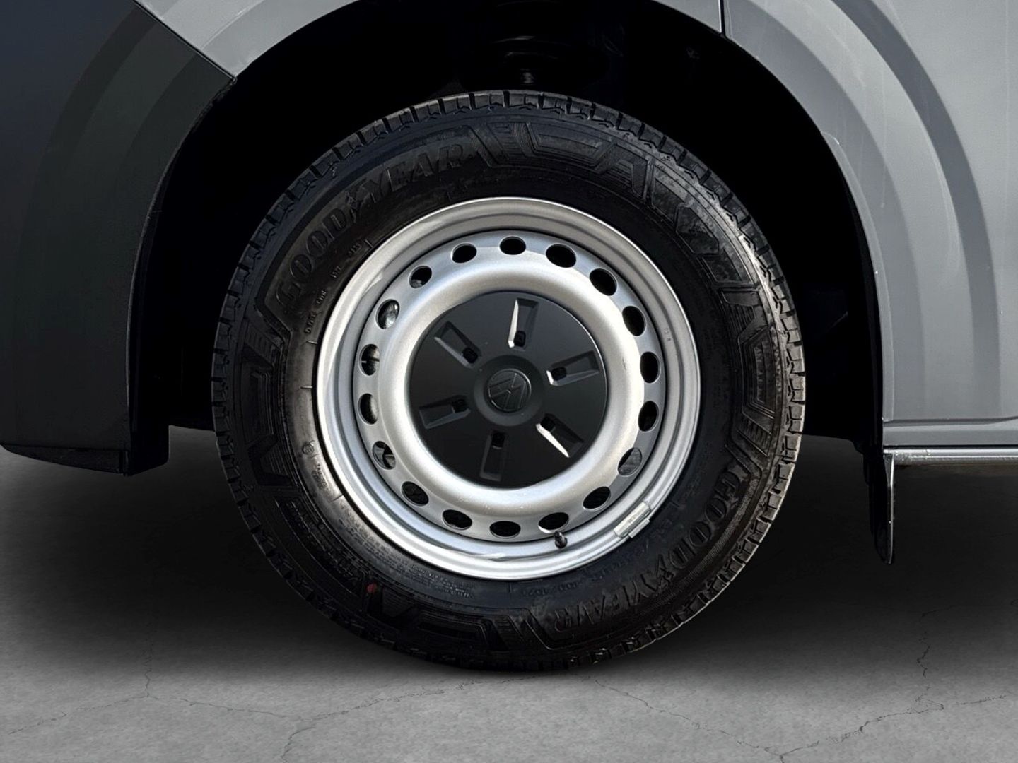 Fahrzeugabbildung Volkswagen T7 Transporter e-Transporter Kasten BEV 100kW LR