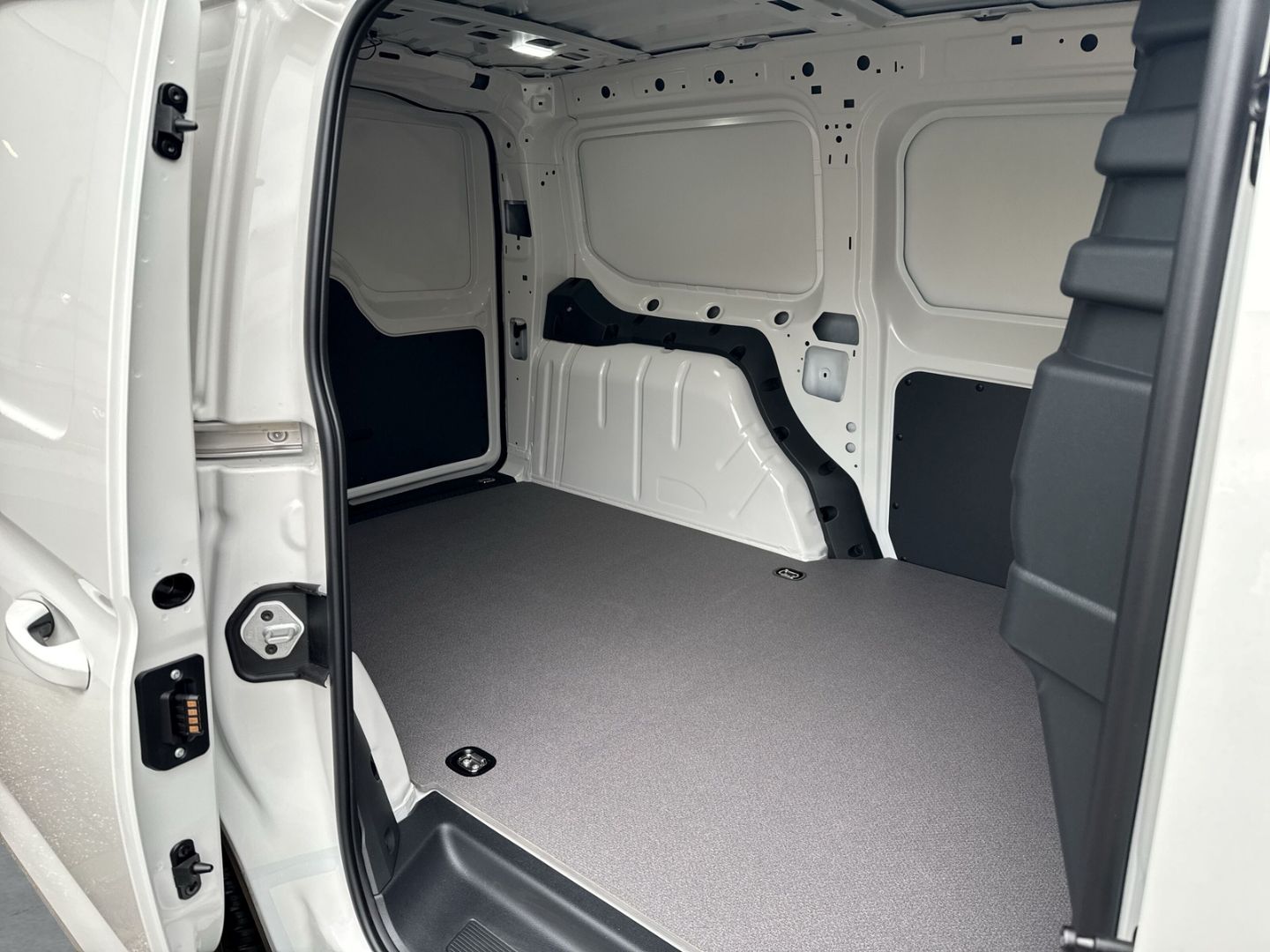 Fahrzeugabbildung Volkswagen Caddy Maxi Cargo Motor  2,0 l TDI 75 kW 6-Gang
