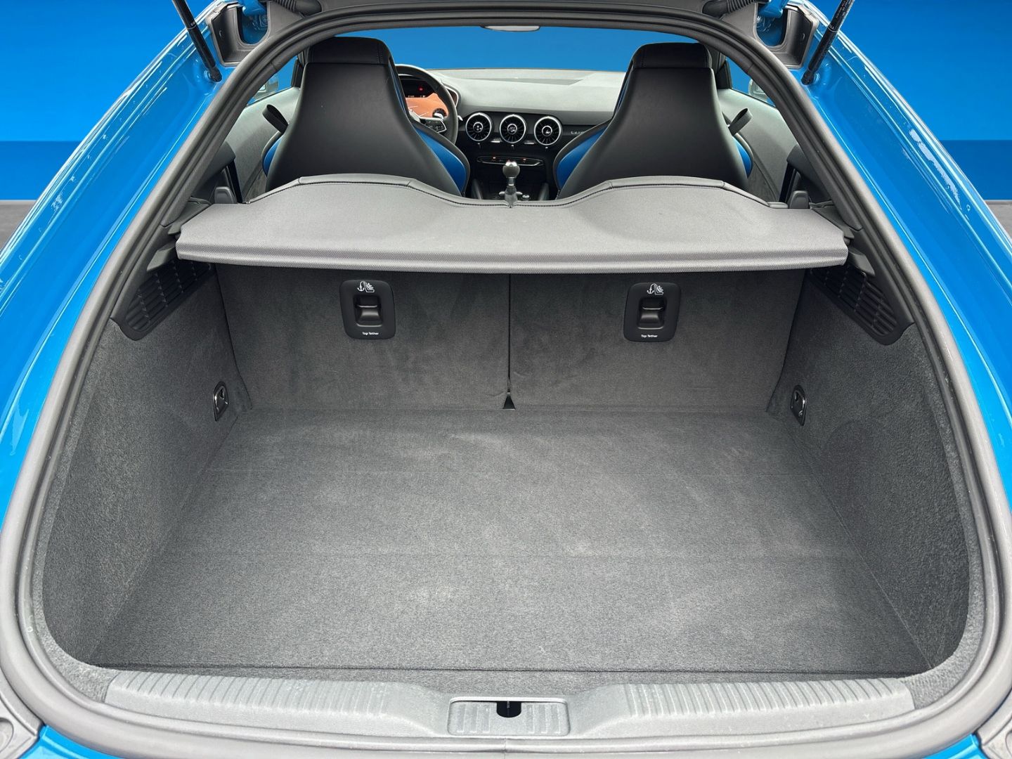 Fahrzeugabbildung Audi TT RS 2.5 TFSI B&O NAVI NAPPALEDER MATRIX LED