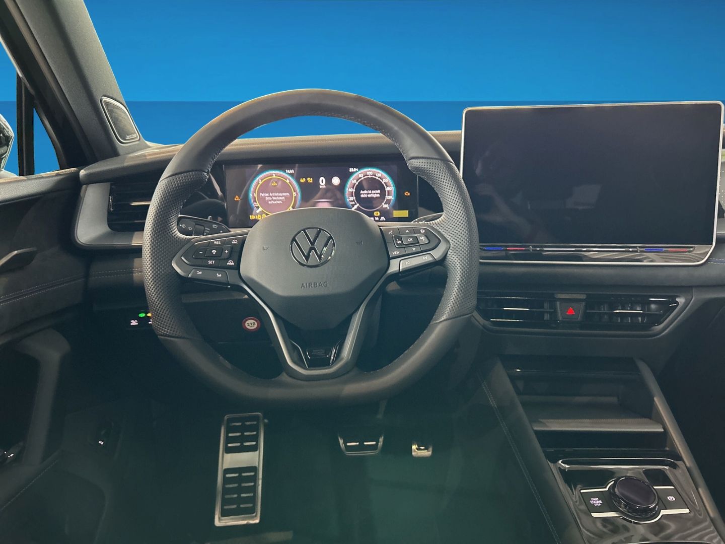 Fahrzeugabbildung Volkswagen Tayron R-Line 2.0 TDI 4M 7 SITZER PANO AHK STAND