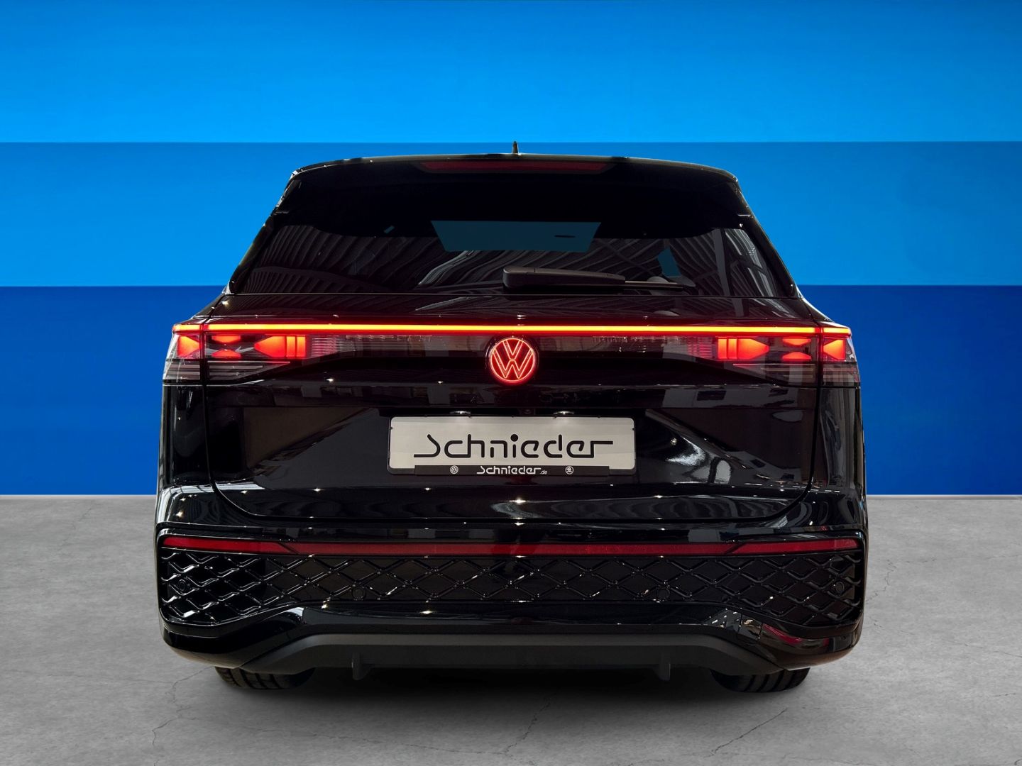 Fahrzeugabbildung Volkswagen Tayron R-Line 2.0 TDI 4M 7 SITZER PANO AHK STAND