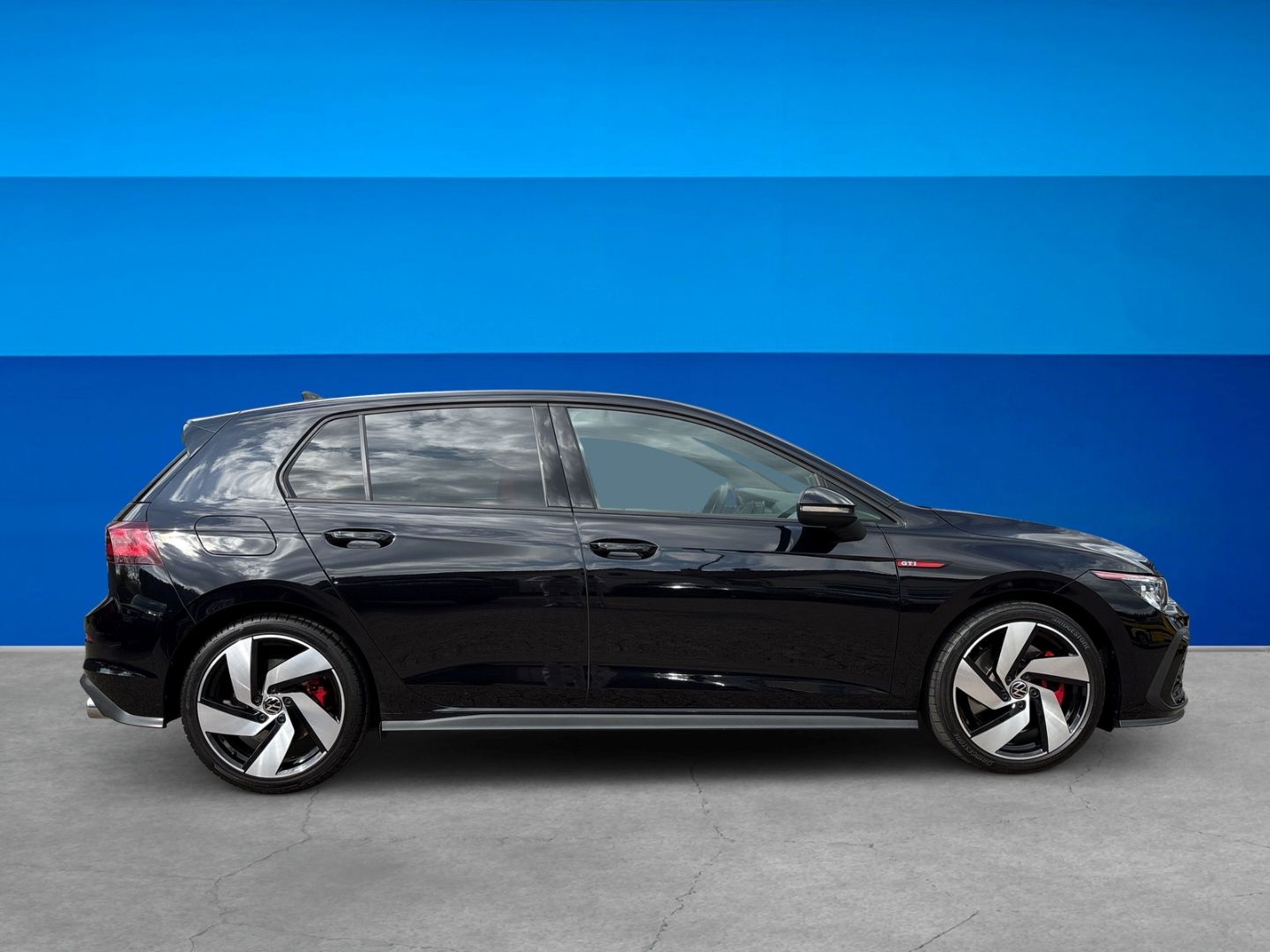 Fahrzeugabbildung Volkswagen Golf VIII GTI 2.0 TSI NAVI Rear View Matrix LED