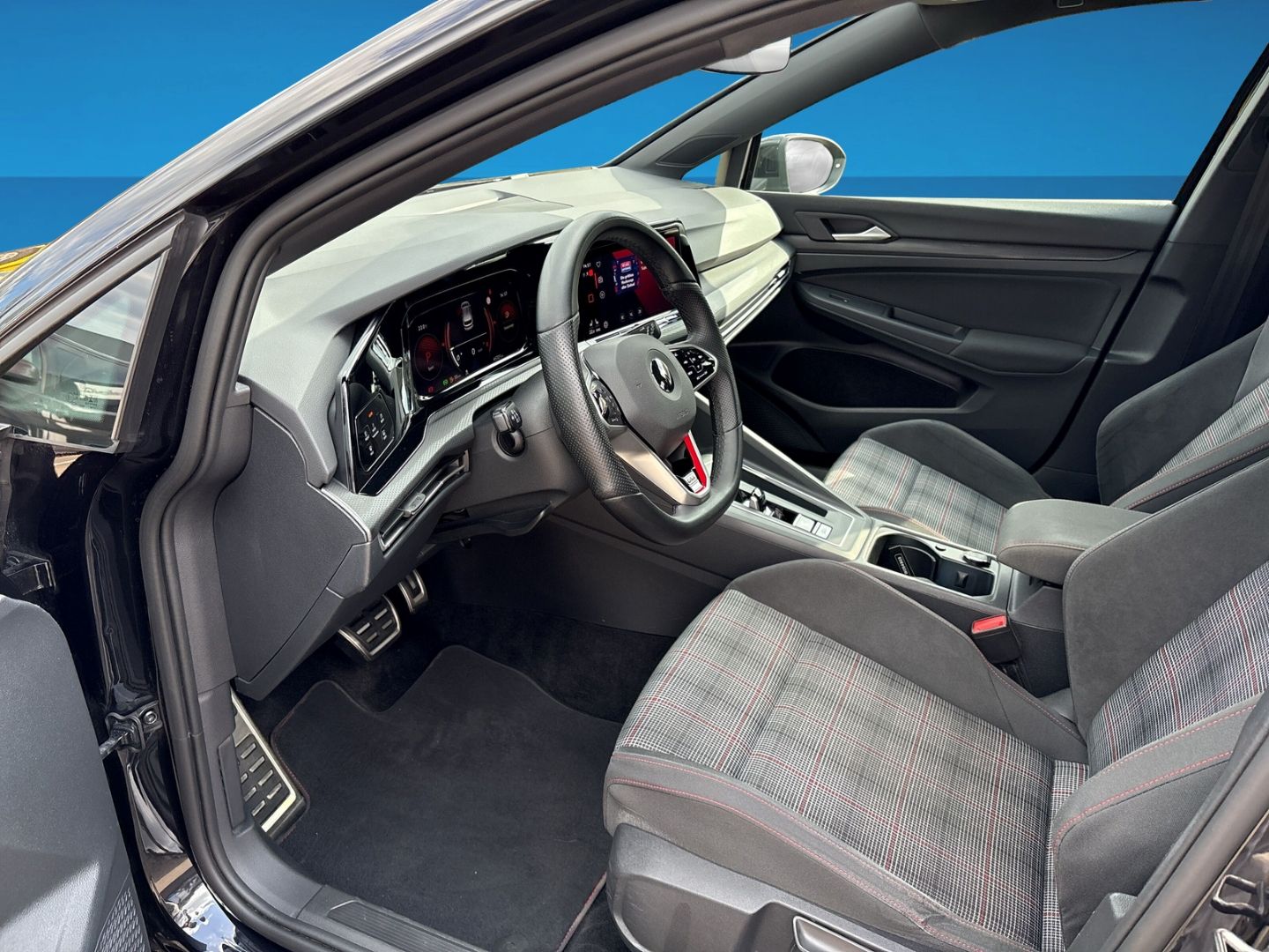 Fahrzeugabbildung Volkswagen Golf VIII GTI 2.0 TSI NAVI Rear View Matrix LED