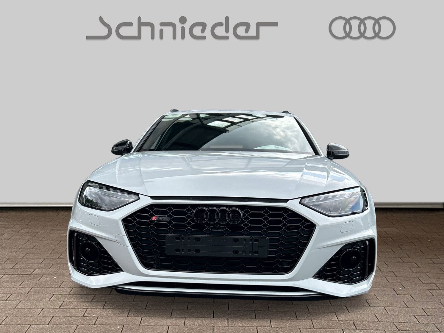 Fahrzeugabbildung Audi RS4 AVANT MATRIX,PANO,HEADUP,VIRTUAL,SPORTABGAS