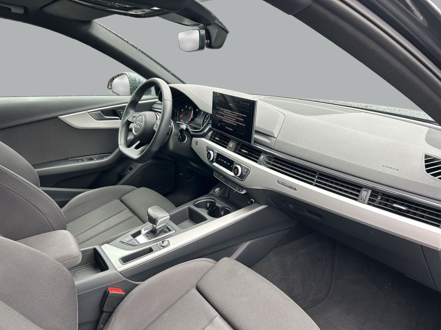 Fahrzeug 19 Fahrzeugabbildung Audi A4 allroad quattro 50 TDI Matrix Pano Sportsitze - mit KI generiert/bearbeitet