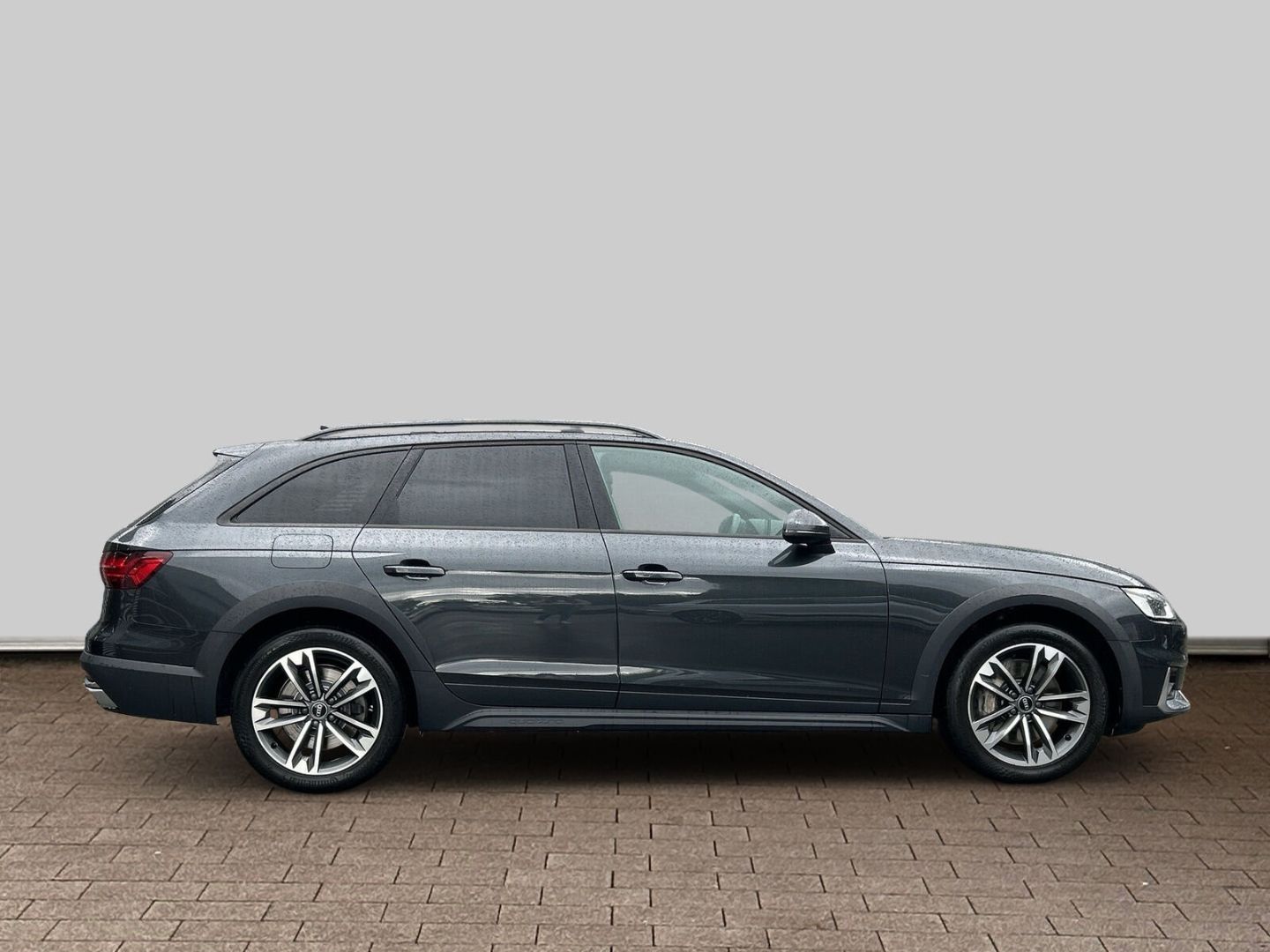 Fahrzeug 8 Fahrzeugabbildung Audi A4 allroad quattro 50 TDI Matrix Pano Sportsitze - mit KI generiert/bearbeitet