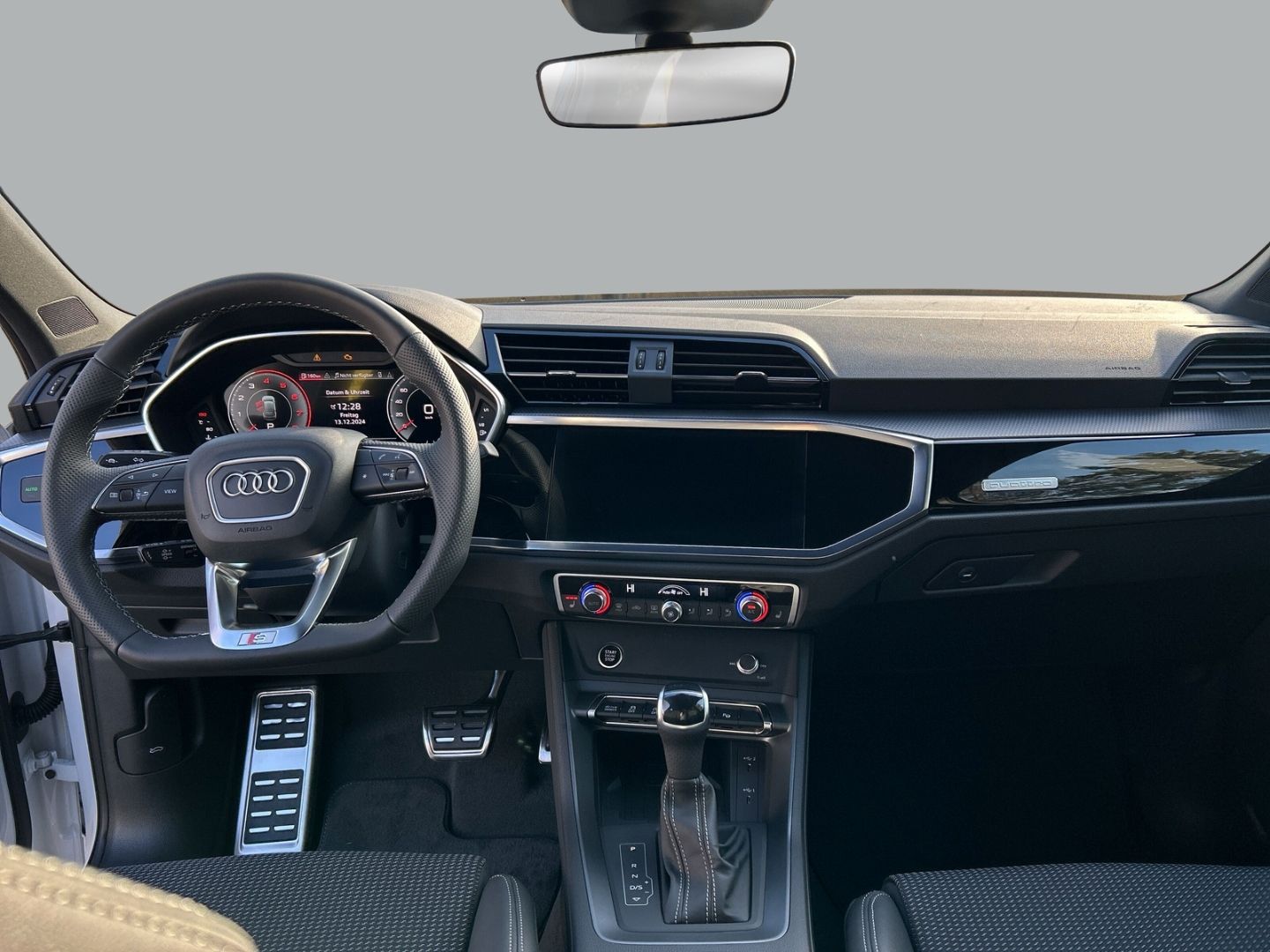 Fahrzeugabbildung Audi Q3 SPORTB. 40TFSi LED VIRTUAL,KAMRA,LEDER,APPLE