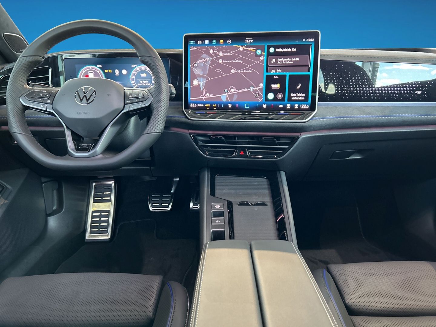 Fahrzeugabbildung Volkswagen Passat R-Line 2,0 l TDI 4M MATRIX SIGNATURE AHK