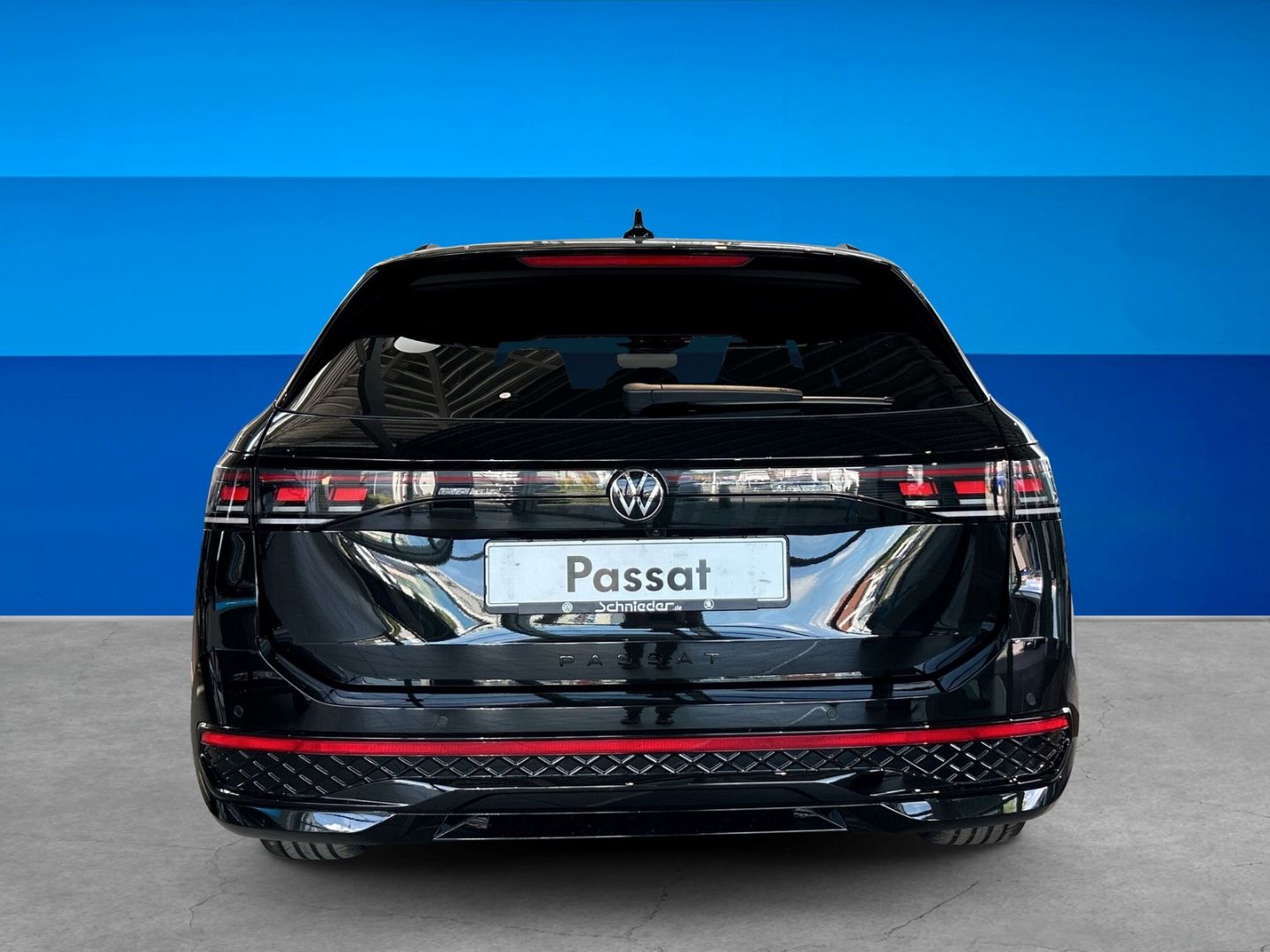 Fahrzeugabbildung Volkswagen Passat R-Line 2,0 l TDI 4M MATRIX SIGNATURE AHK