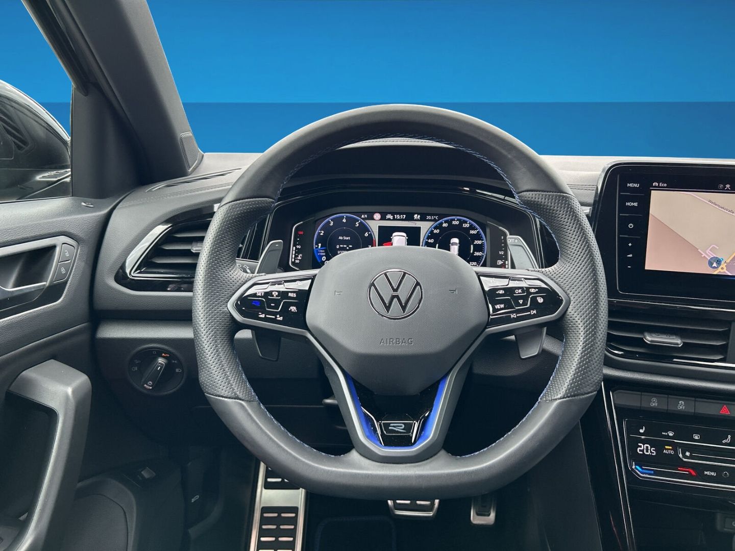 Fahrzeug 13 Fahrzeugabbildung Volkswagen T-Roc 2.0 TSI R 4Motion Navi Digitales Cockpit L - mit KI generiert/bearbeitet