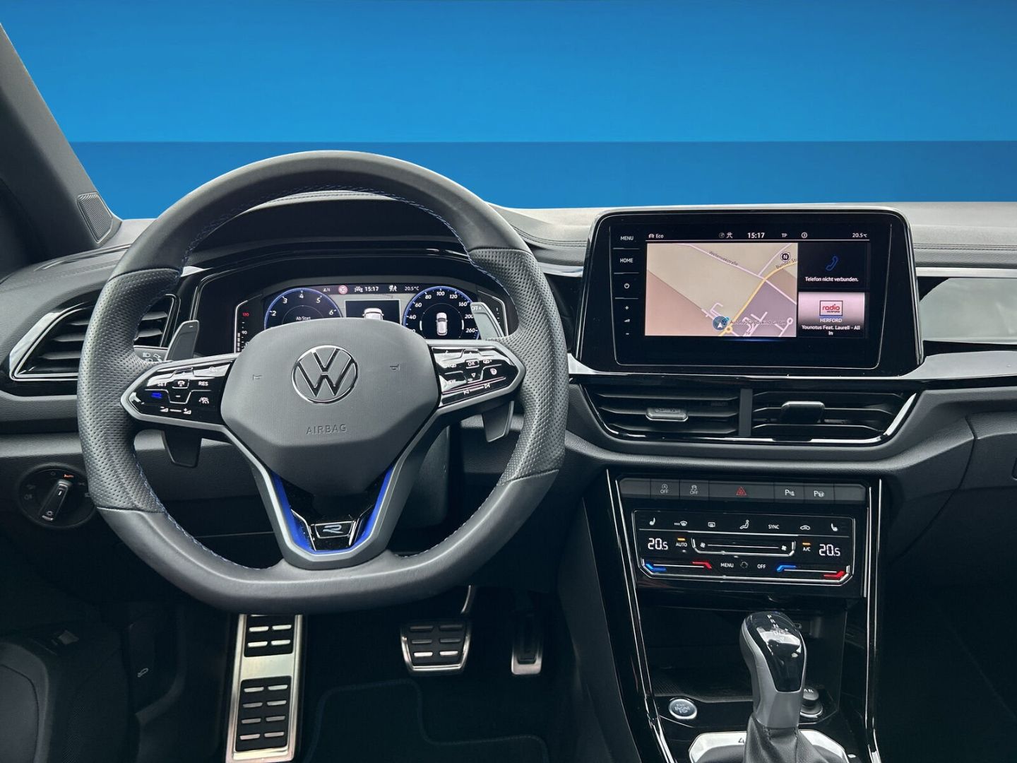 Fahrzeug 14 Fahrzeugabbildung Volkswagen T-Roc 2.0 TSI R 4Motion Navi Digitales Cockpit L - mit KI generiert/bearbeitet