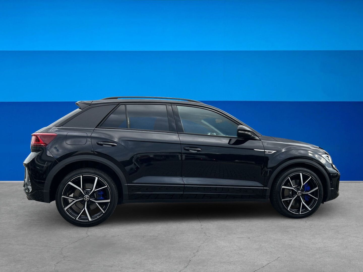 Fahrzeug 6 Fahrzeugabbildung Volkswagen T-Roc 2.0 TSI R 4Motion Navi Digitales Cockpit L - mit KI generiert/bearbeitet