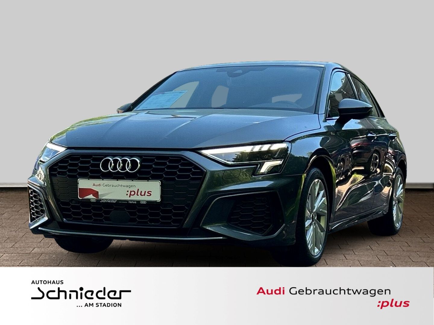 Fahrzeugabbildung Audi A3 Sportback 35 TFSI tronic S line Optikpaket sc