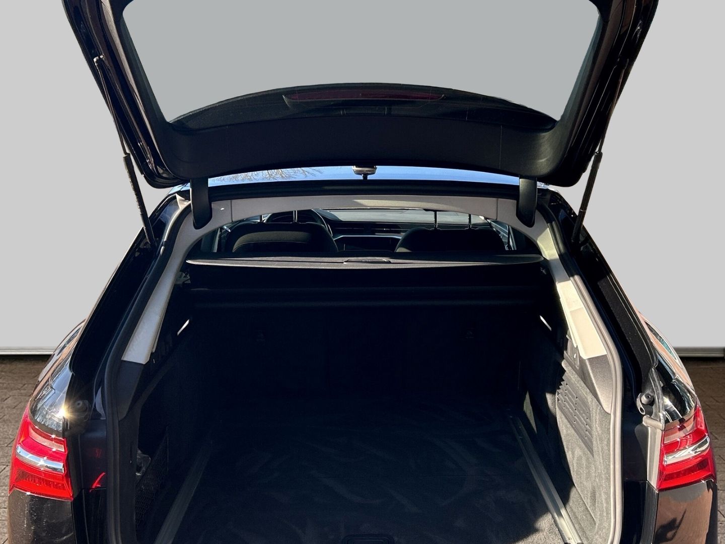 Fahrzeugabbildung Audi A6 AVANT 35TDI SPORT,LED.SHZ,AHK,VIRTUAL,CARPLAY
