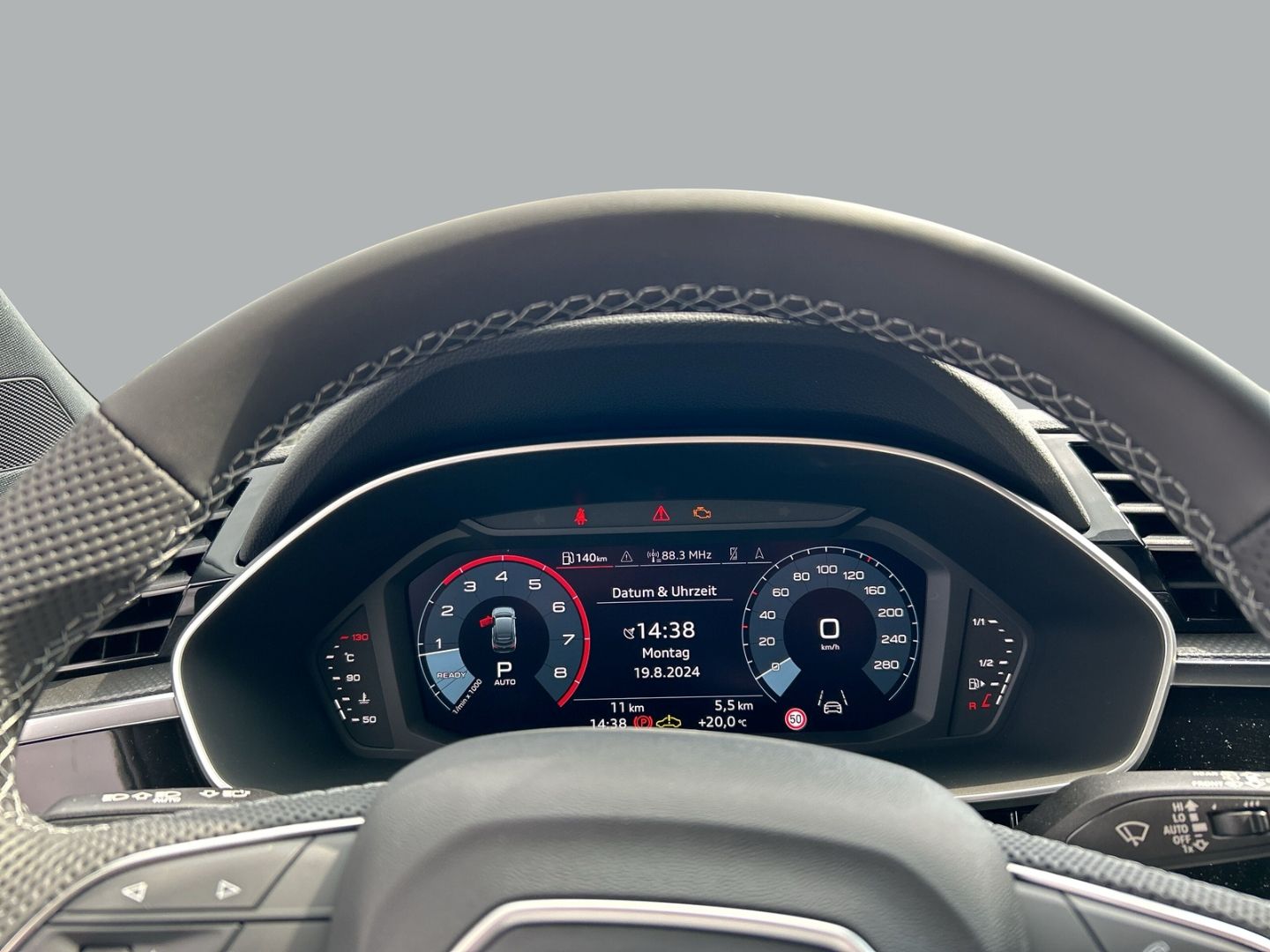 Fahrzeugabbildung Audi Q3 SPORTB SLINE 35 TFSI VIRTUAL,LED,APPLE,19ZOLL
