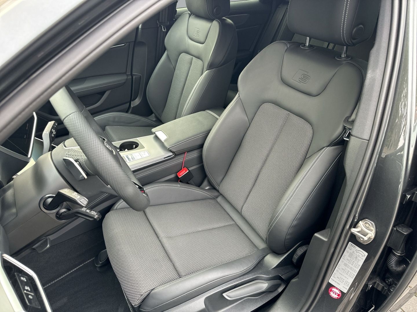 Fahrzeugabbildung Audi A6 AVANT SLINE40 TDI QUATTRO,LED,ASSISTENZ PLUS