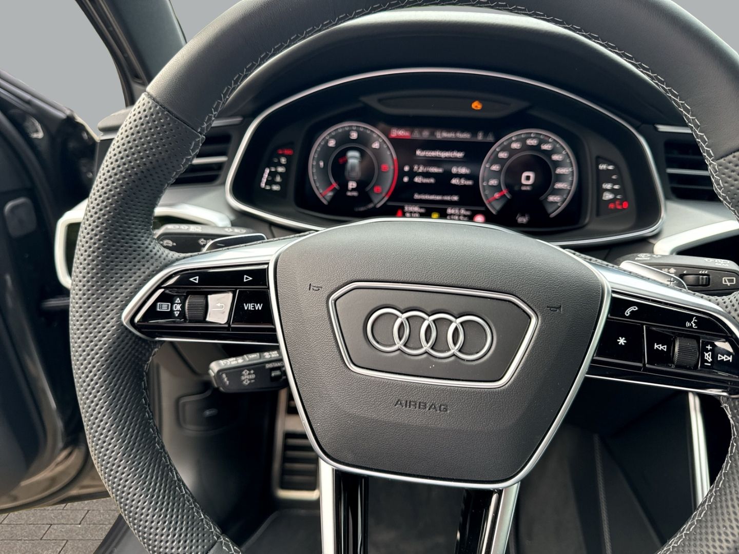 Fahrzeugabbildung Audi A6 AVANT SLINE40 TDI QUATTRO,LED,ASSISTENZ PLUS