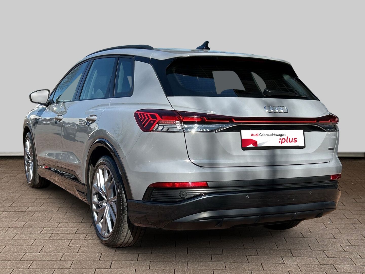 Fahrzeugabbildung Audi Q4 50 LED,SPORTPAKET,VIRTUAL,LEDER,21ZOLL,NAVI