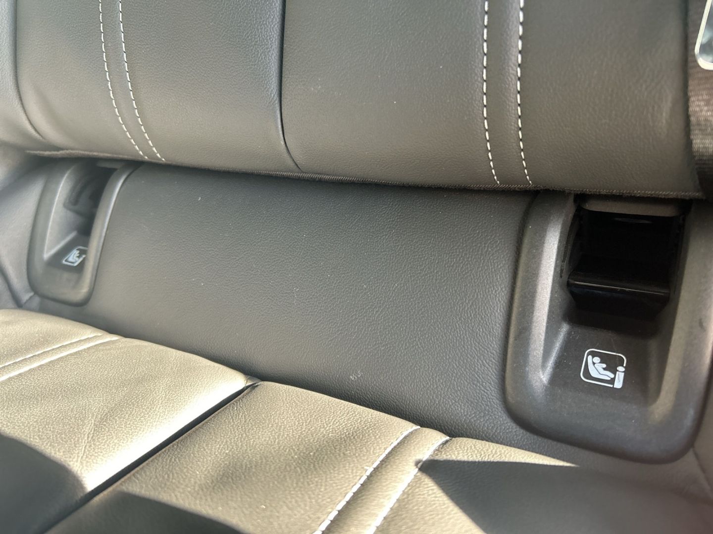 Fahrzeugabbildung Audi Q4 basis 40 MMI NAVI LED Sportpaket El. Panodach
