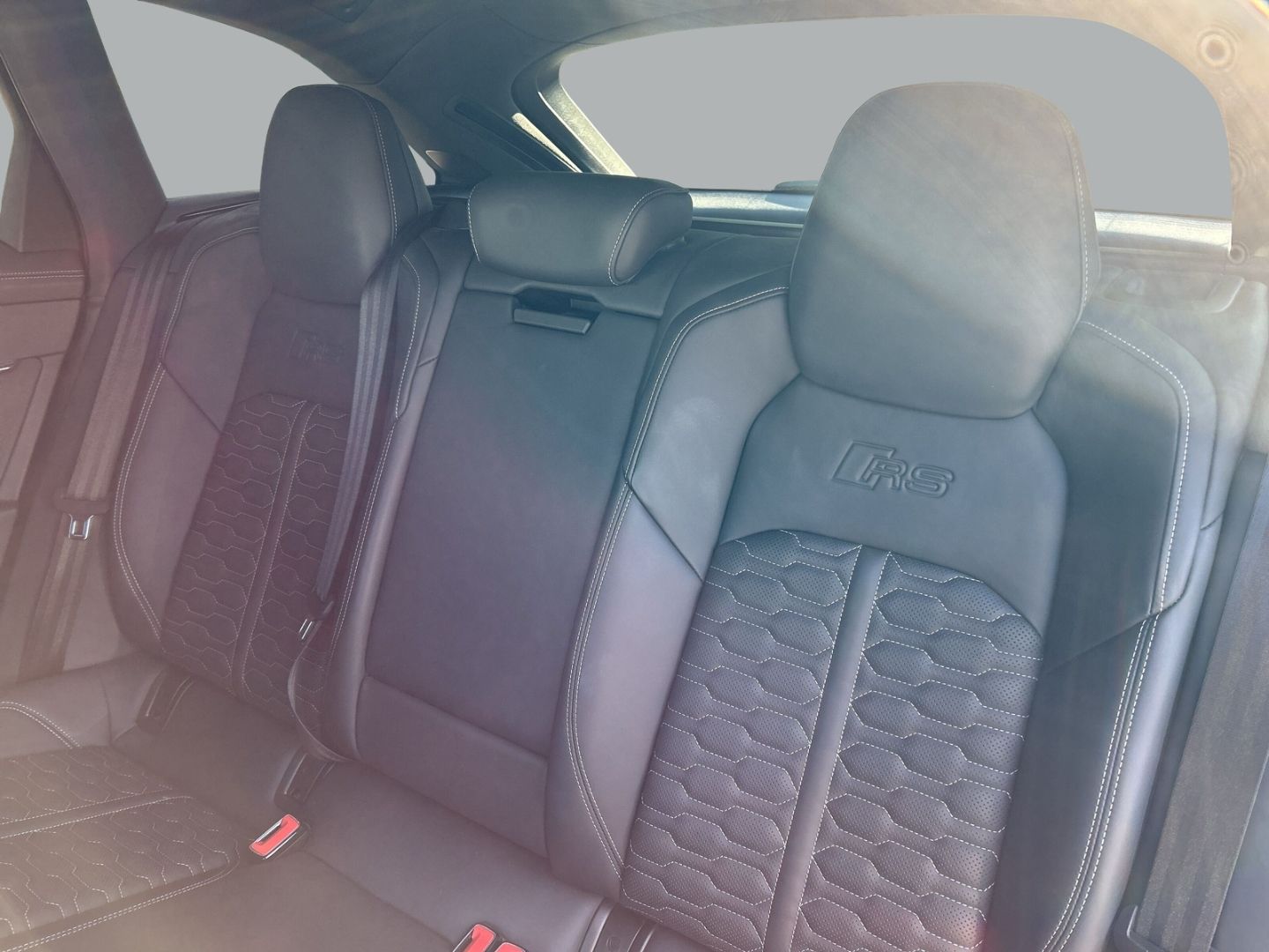 Fahrzeugabbildung Audi RS6 LASER LED,HUD,PANO,STHZ,DYNAMIKPAKET,KERAMIK