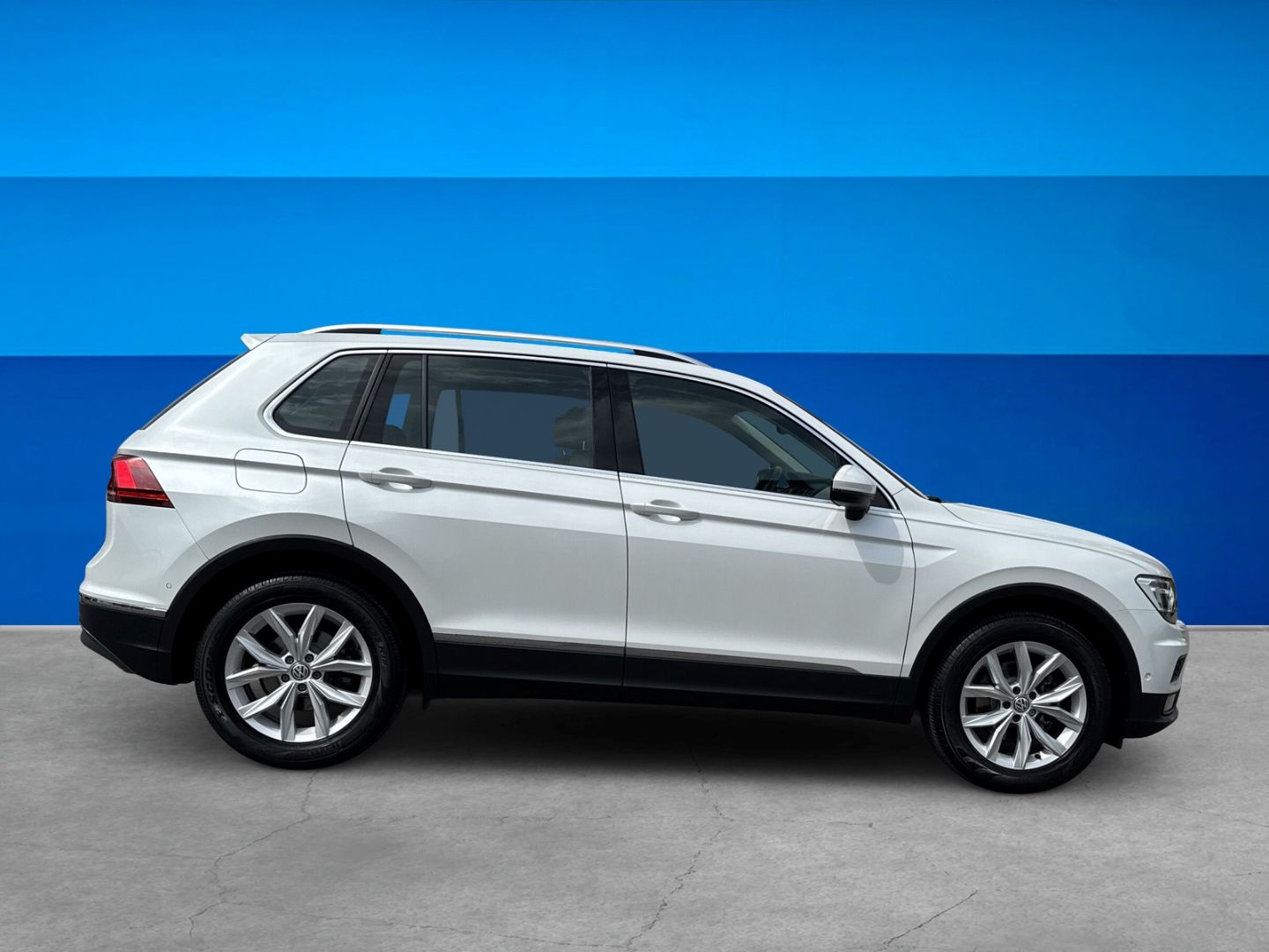 Fahrzeugabbildung Volkswagen Tiguan 1.5 TSI Highline Rear View Climatronic