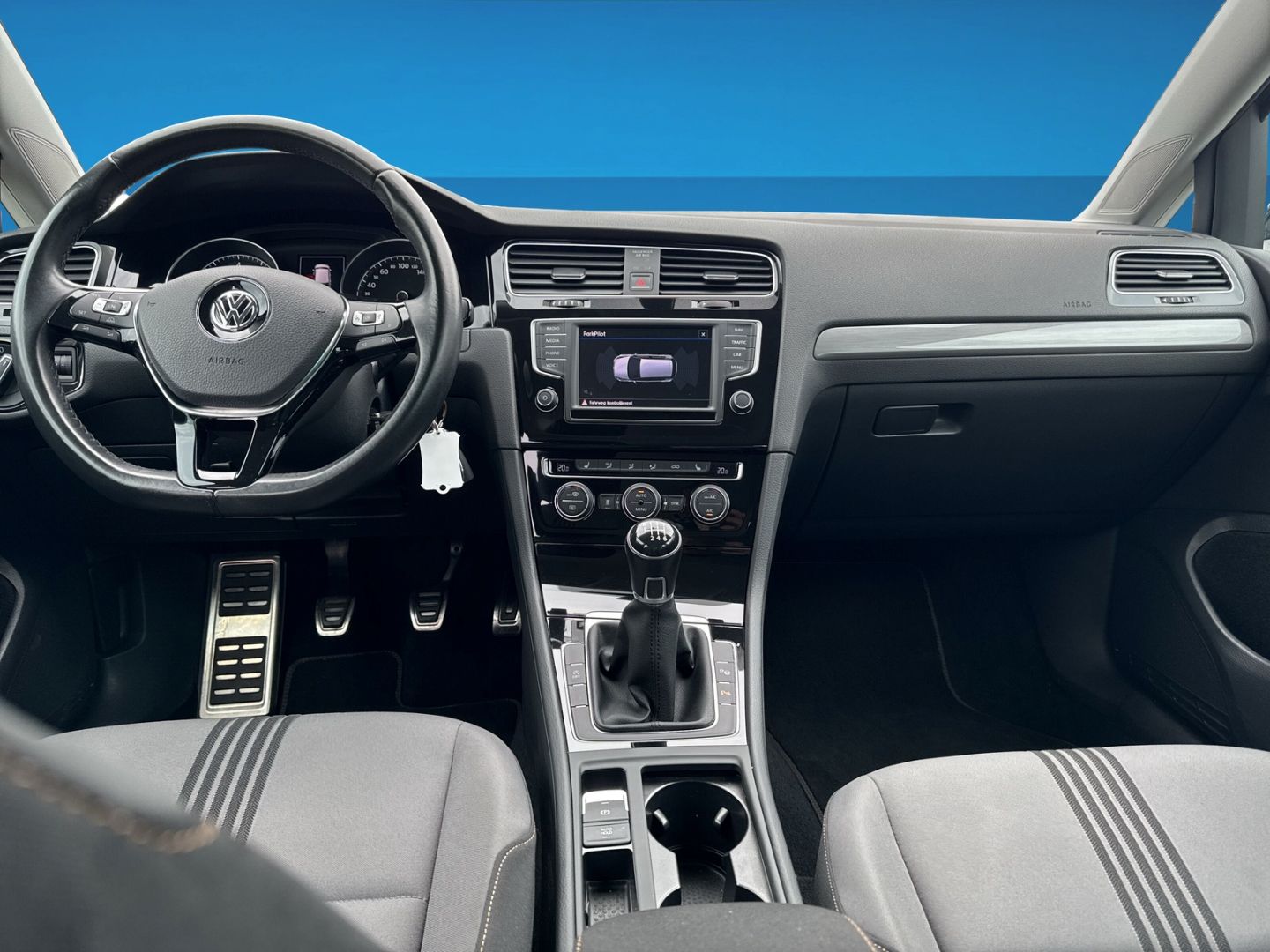 Fahrzeugabbildung Volkswagen Golf VII 1.2 TSI Allstar Navi Standheizung
