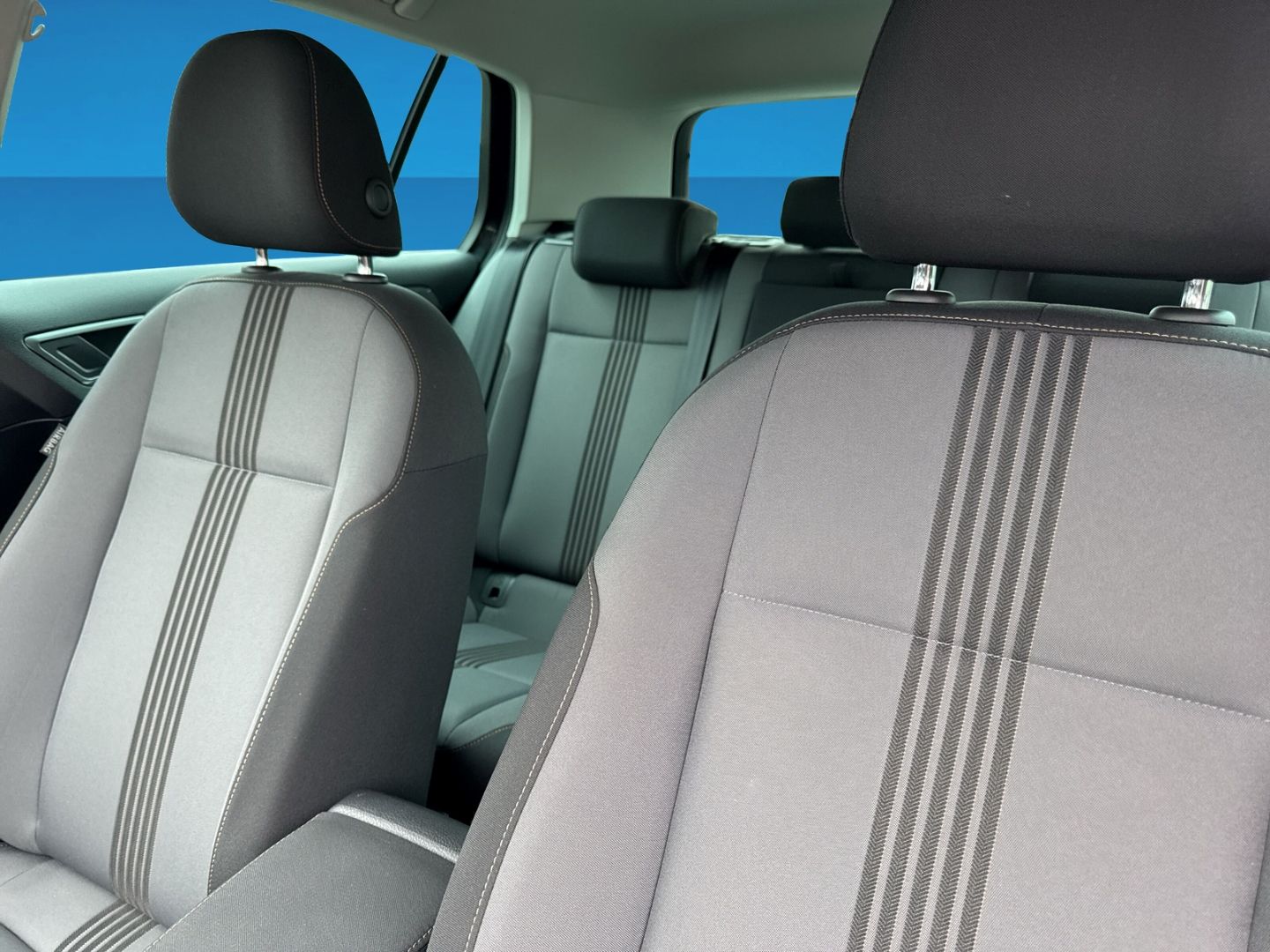 Fahrzeugabbildung Volkswagen Golf VII 1.2 TSI Allstar Navi Standheizung