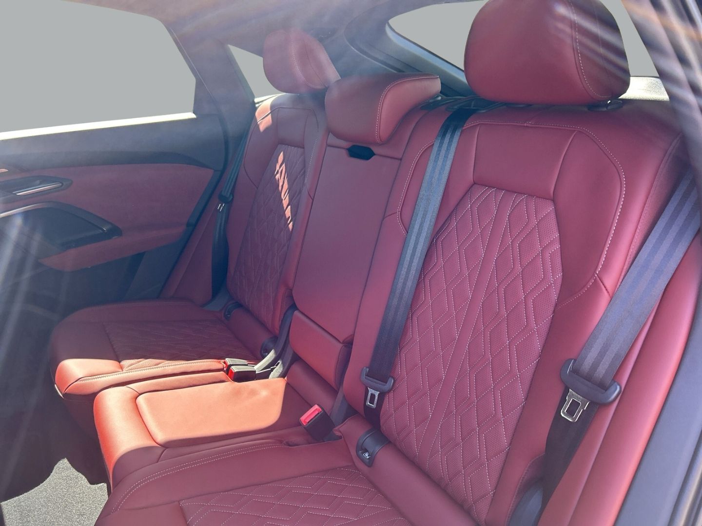 Fahrzeugabbildung Audi SQ5 SPORTB. EDITION ONE TFSI LED+LUFT+PANO+HUD