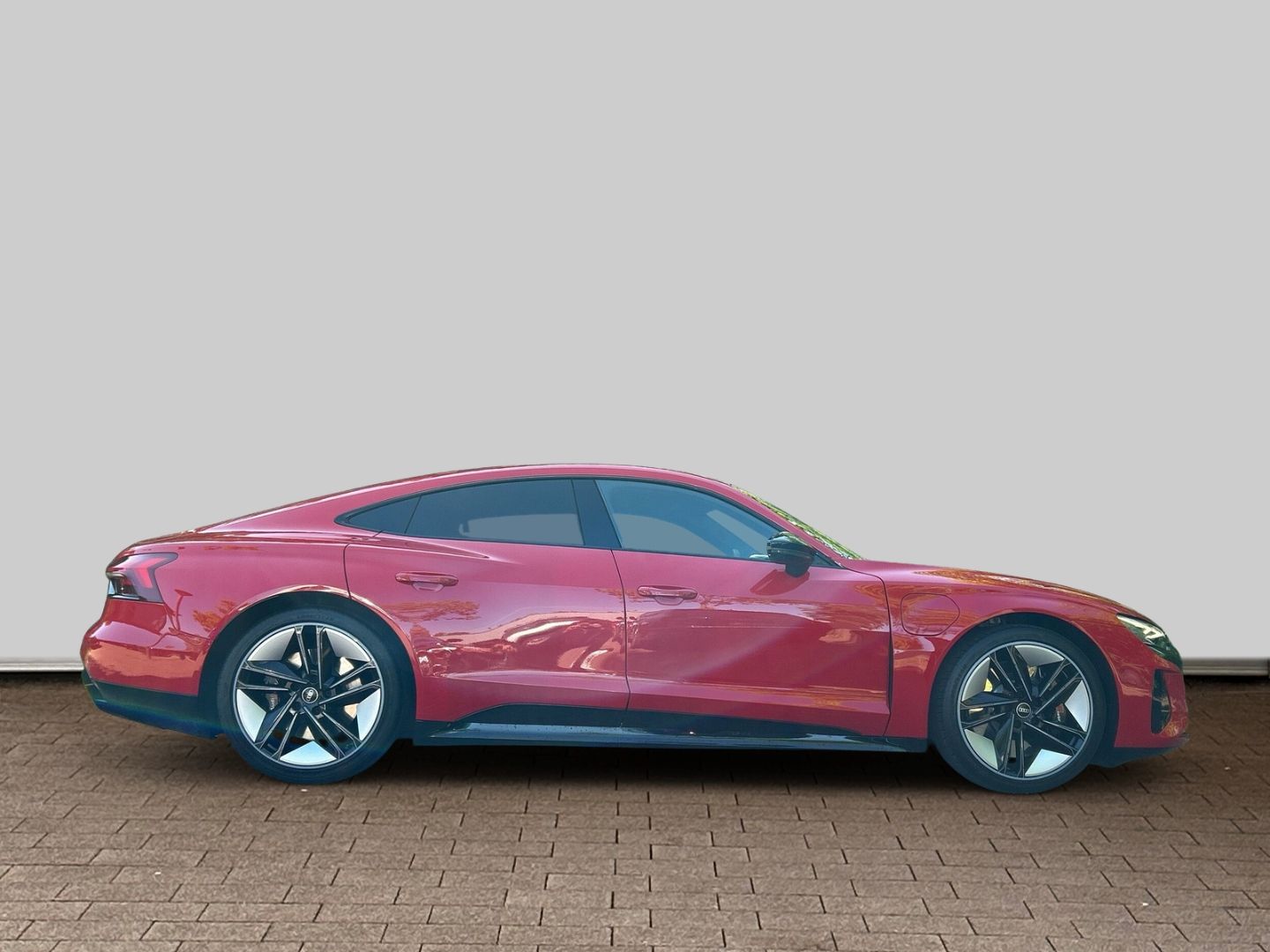Fahrzeugabbildung Audi e-tron GT LASER+LUFT+HUD+PANO+KAMERA+B&O+DYNAMIK
