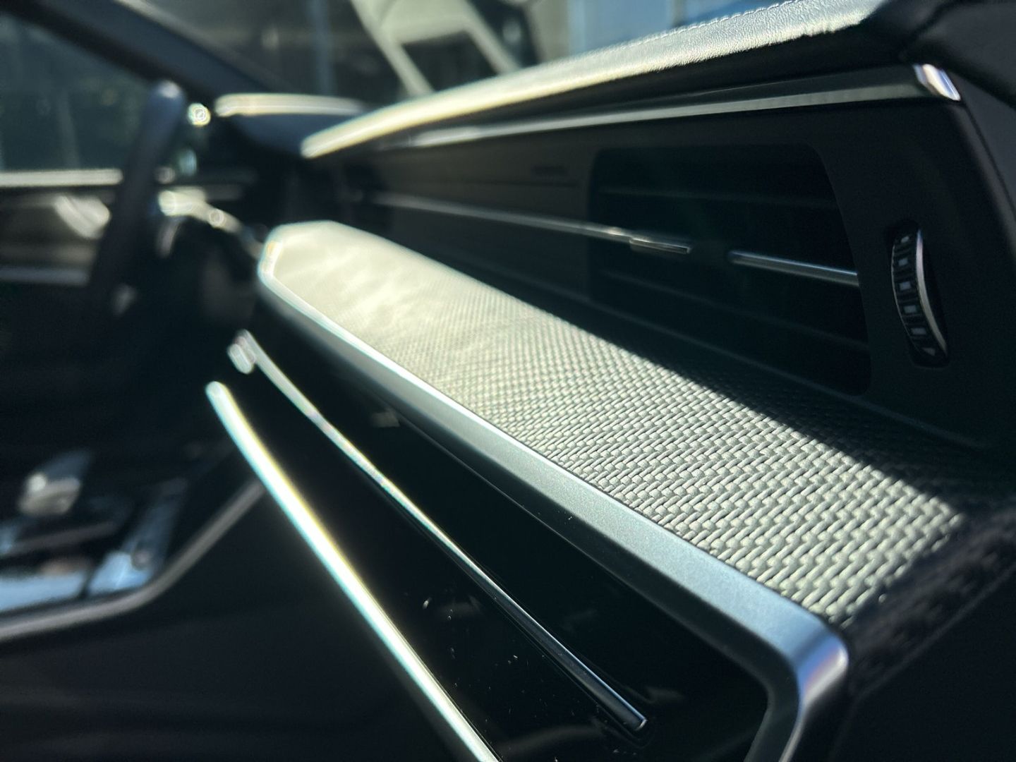 Fahrzeugabbildung Audi S6 AVANT MATRIX,HEADUP,PANO,AHK,VIRTUEL,STANDHZ