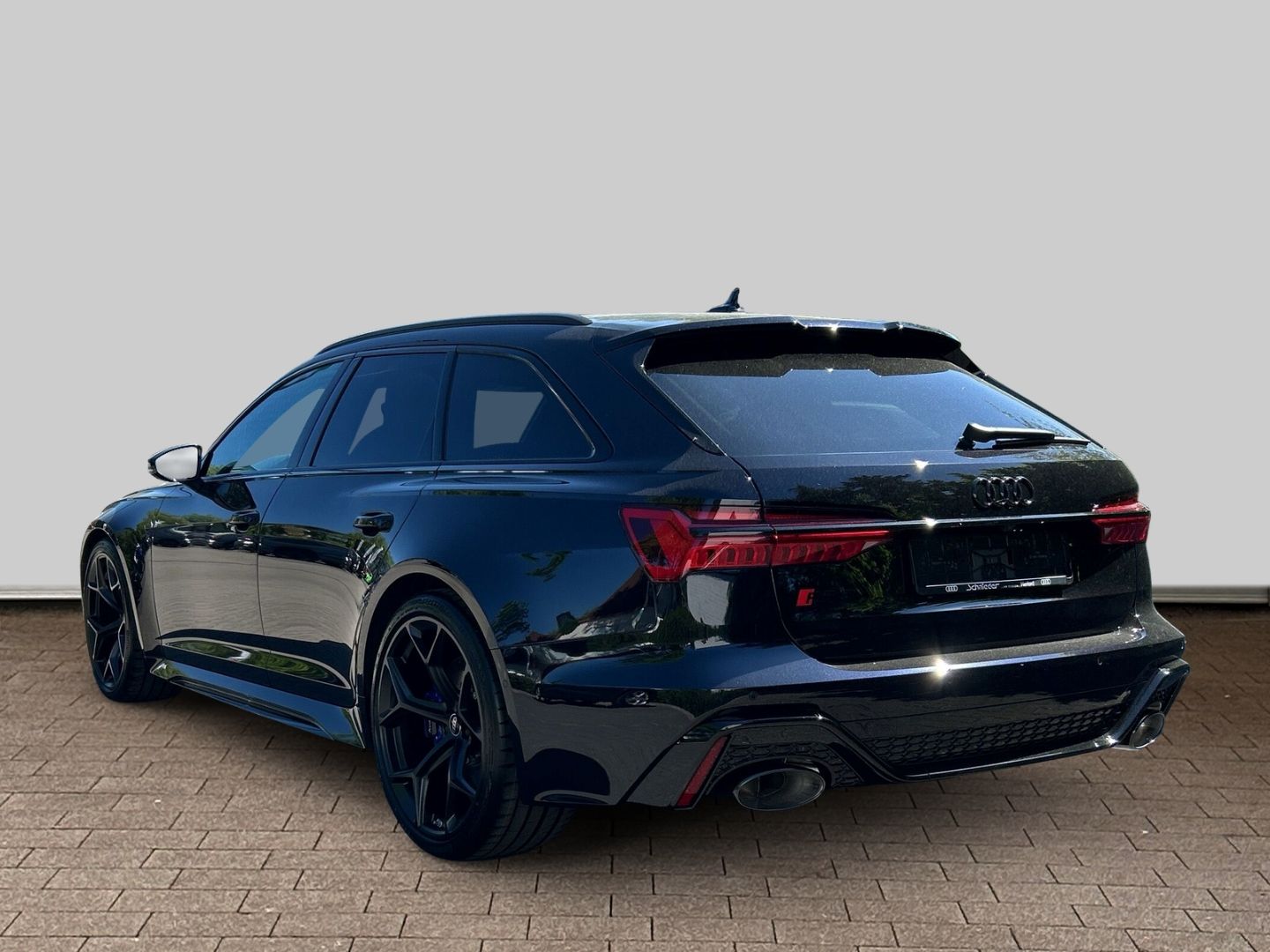Fahrzeugabbildung Audi RS6 PERFORMANCE LED+PANO+SPORTABGAS+KERAMIK+HUD