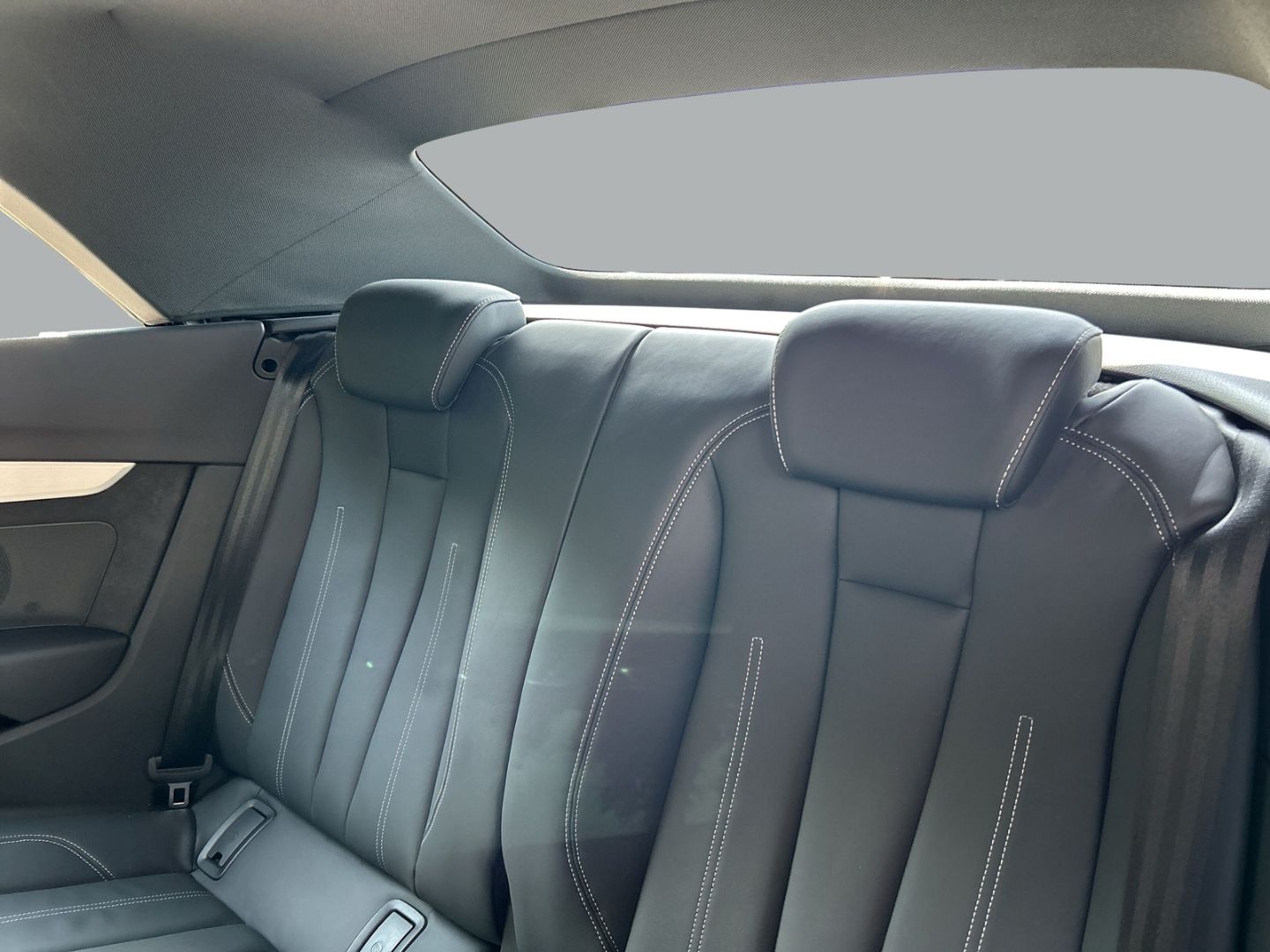 Fahrzeugabbildung Audi A5 Cabriolet 40 TFSI S-LINE+MATRIX-LED+AHK+VIRTU