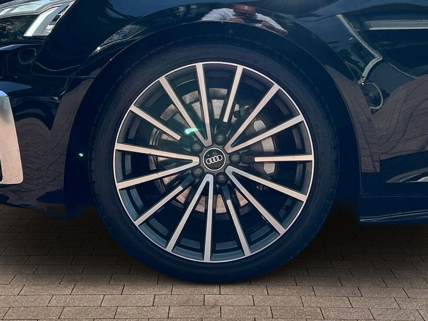Fahrzeugabbildung Audi A5 Cabriolet 40 TFSI S-LINE+MATRIX-LED+AHK+VIRTU