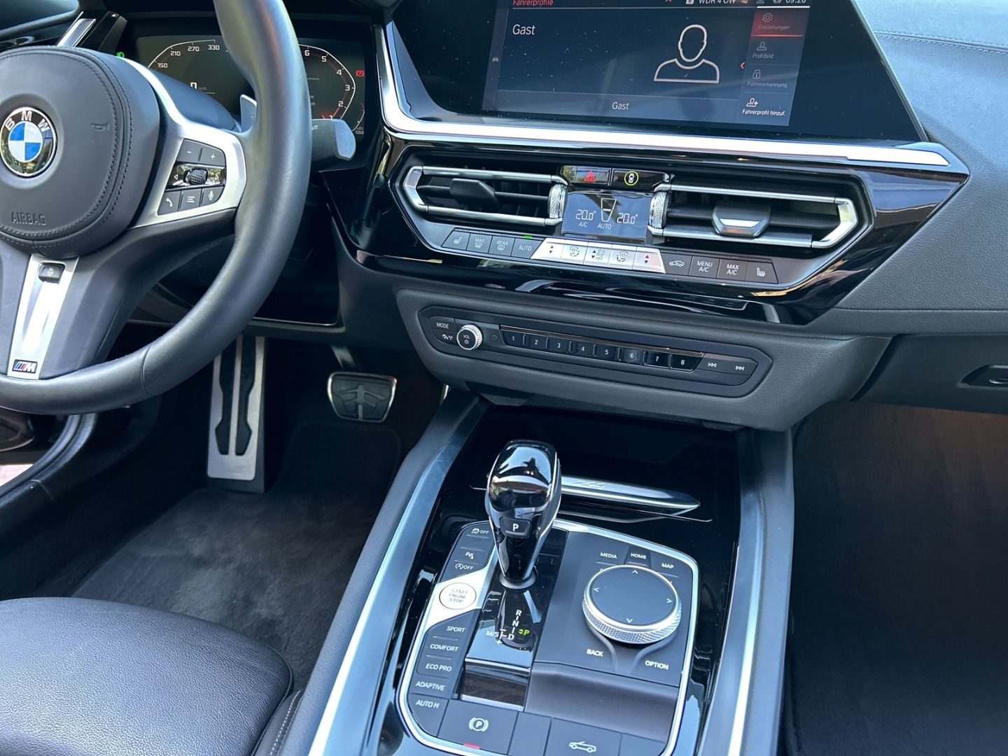 Fahrzeugabbildung BMW Z4 ROADSTER  HUD+HARMANN+M-FAHRWERK+LED+KAMERA