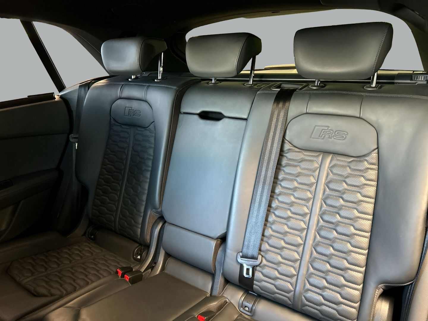Fahrzeugabbildung Audi RSQ8 4.0 TFSI quattro tiptronic Matrix B&O Pano
