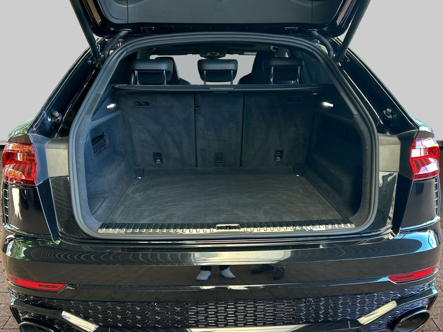Fahrzeugabbildung Audi RSQ8 4.0 TFSI quattro tiptronic Matrix B&O Pano