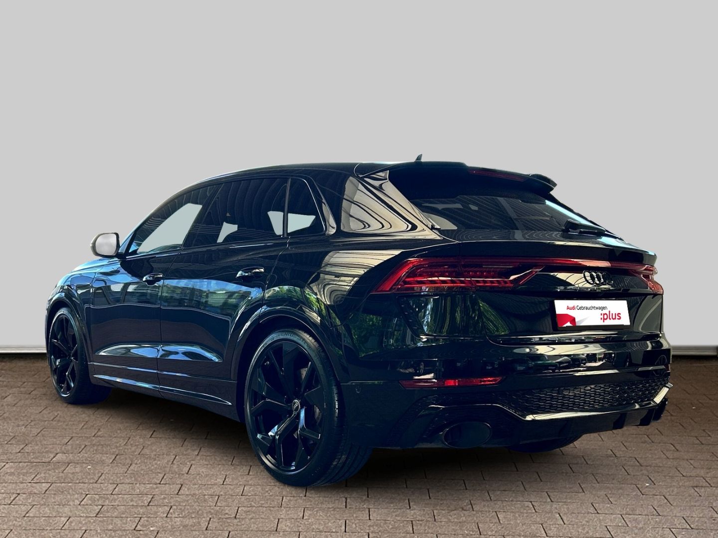 Fahrzeugabbildung Audi RSQ8 4.0 TFSI quattro tiptronic Matrix B&O Pano
