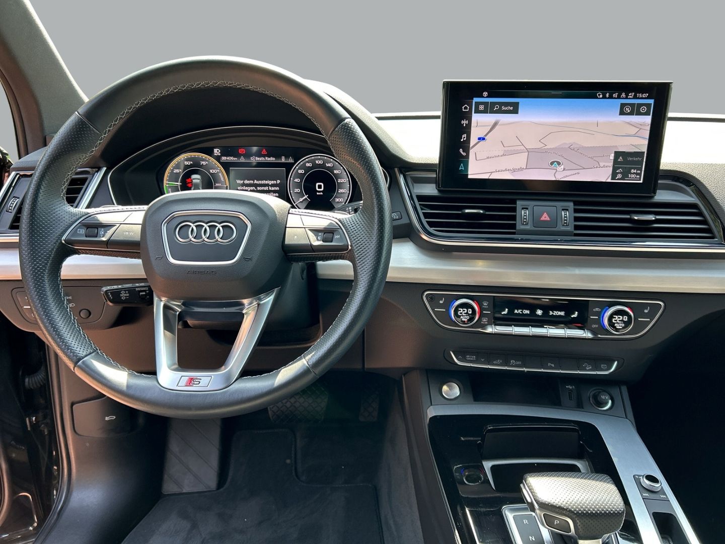 Fahrzeugabbildung Audi Q5 55 TFSI e quattro S line MATRIX LED AHK