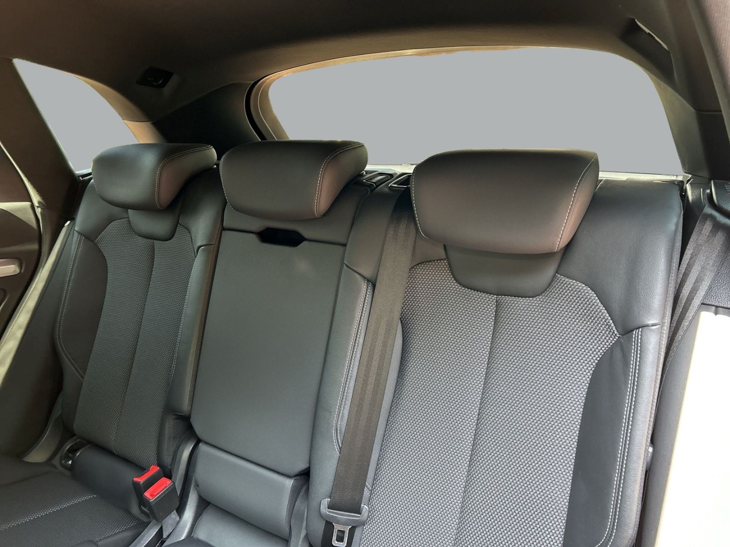 Fahrzeugabbildung Audi Q5 55 TFSI e quattro S line MATRIX LED AHK